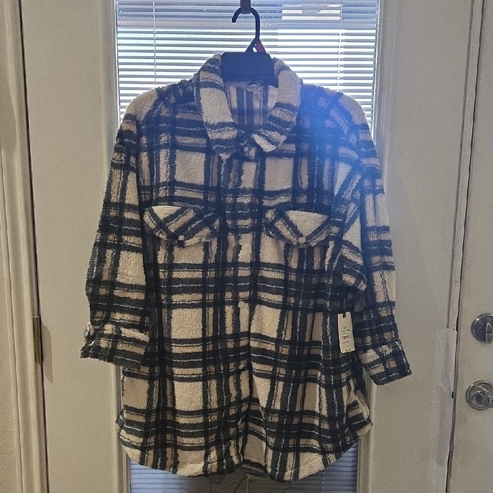 Terra & Sky Gray Plaid Sherpa Jacket